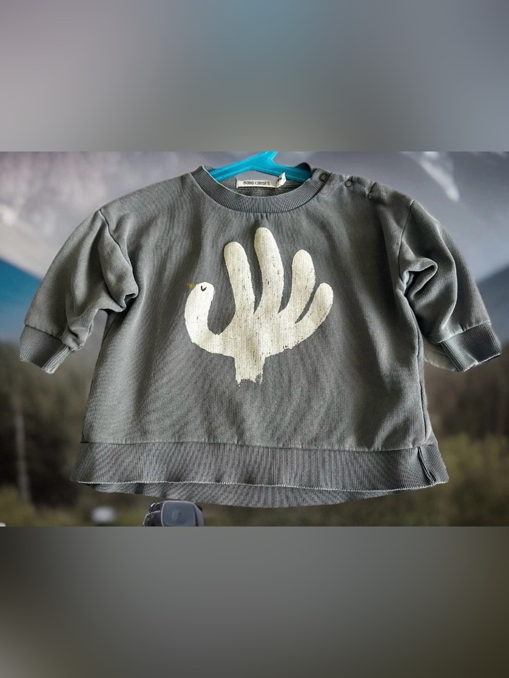 Bobo Choses infant Long Sleeve Crewneck Gray Greige Chicken Bird Hand Sz 12-18M